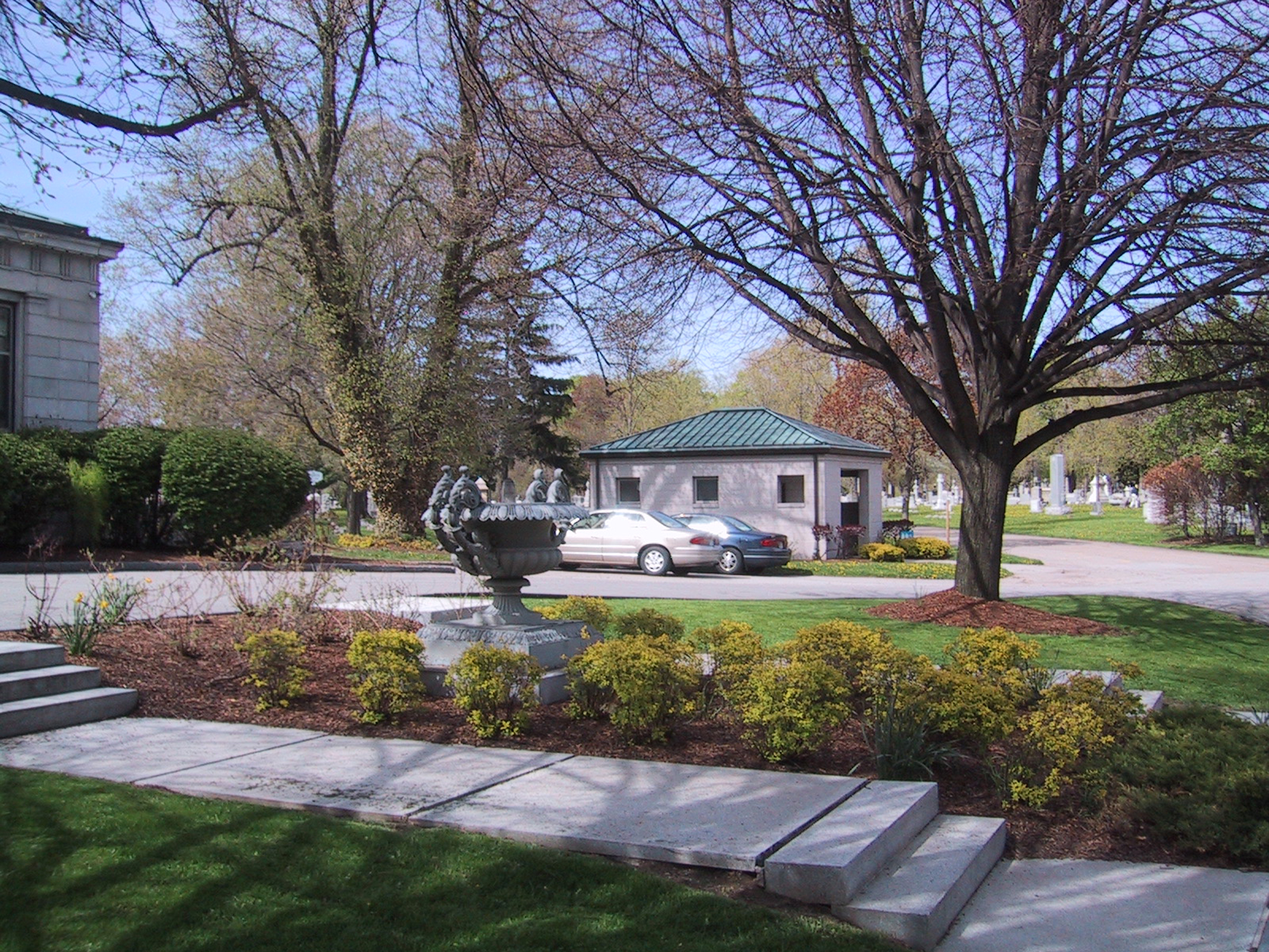 Forest Lawn Cemetery Comfort Station HHL Architects