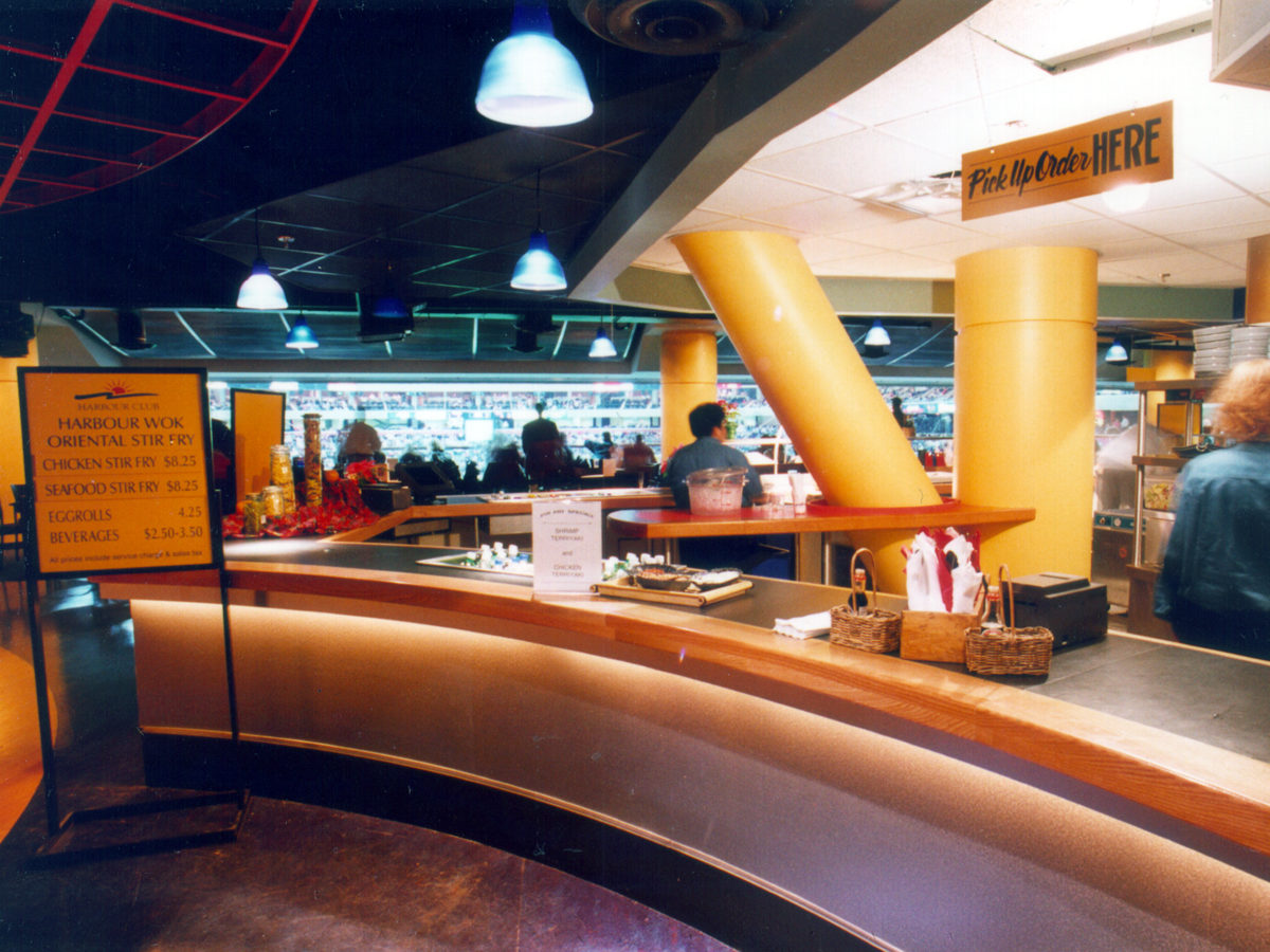 KeyBank Center Harbour Club & 200 Level Club HHL Architects